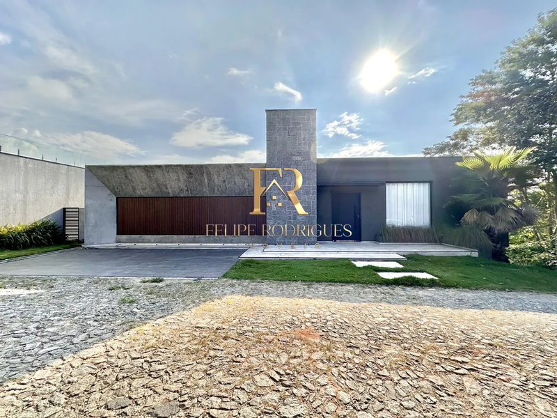 Foto da capa de Felipe Rodrigues Imóveis – Imobiliária Guararema | Chácaras, Casas, Terrenos